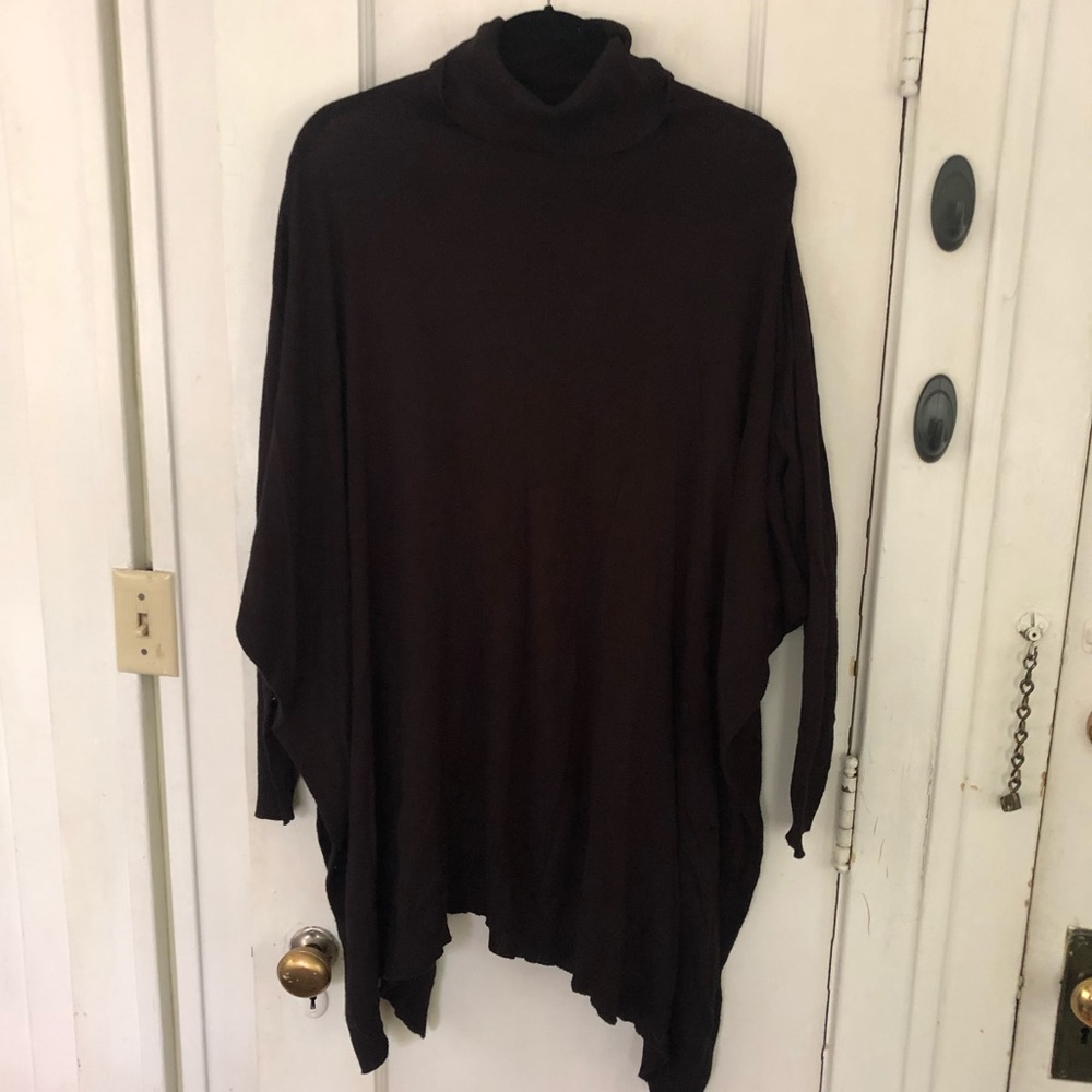 Elan Black Turtlneck